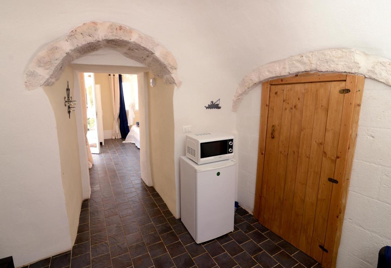 ホテル Trullo Vista オストゥーニ エクステリア 写真